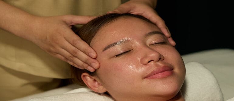 The Art of Thai Massage: Ancestral Healing at the Heart of Modern Wellness Experiences